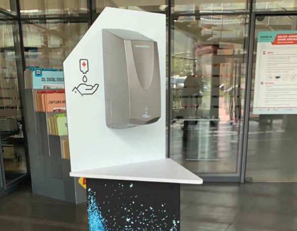 Small totem with<br />sensor dispenser